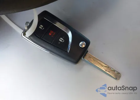 2020 Toyota C-Hr Le from USA, damaged, VIN JTNKHMBX7L1087151